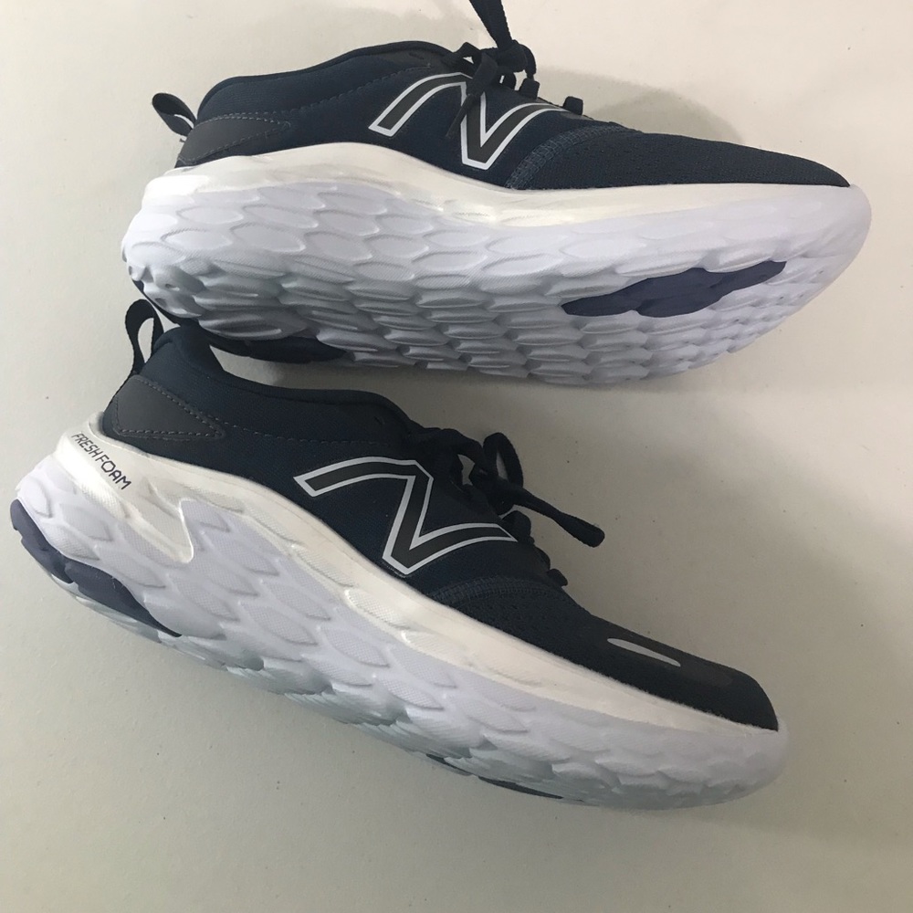 New Balance Fresh Foam sneakers size 7